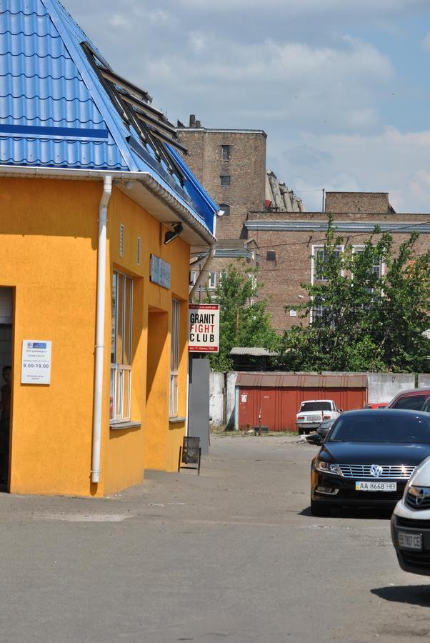 Hostel Darnitsa1 Kiew Exterior foto
